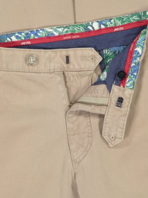 Washed cotton stretch chinos ‘Roma’