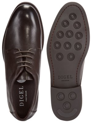 Derby shoes in grained leather with block heel