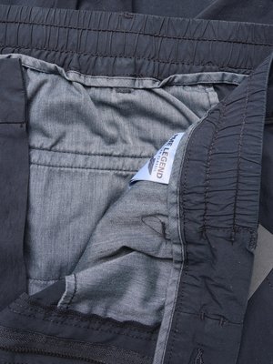 Dehnbare Cargo-Shorts mit Technical-Nylon