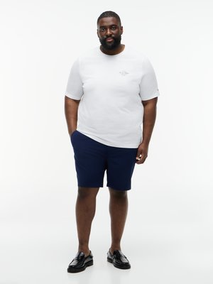T-Shirt aus Baumwolle mit Label-Print, Regular Fit