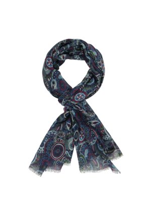 Patterned wool scarf