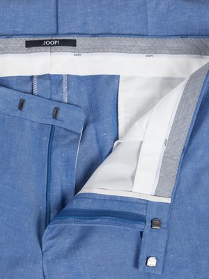 Trousers in a cotton and linen blend