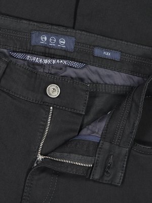 5-Pocket Jeans in High-Stretch