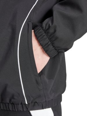Trekking jacket with hood made from recycled material