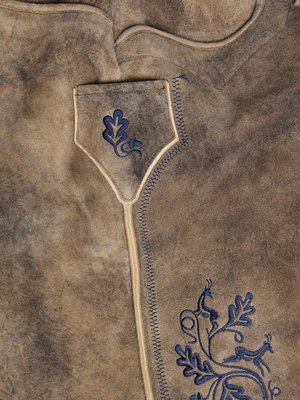 Trachtenlederhose aus Ziegeleder mit Reliefstickereien