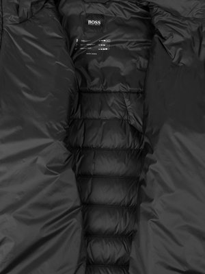 Péřová bunda s prošívaným vzorem