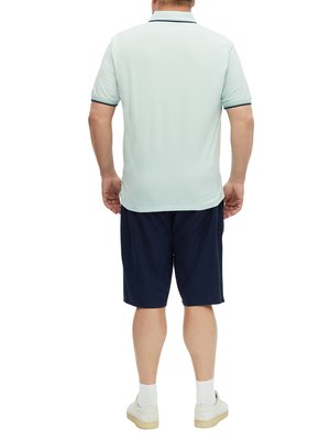Piqué-Poloshirt mit Kontrastbündchen und Stretch