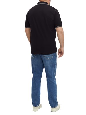 Piqué-Poloshirt mit Kontrastbündchen und Stretch