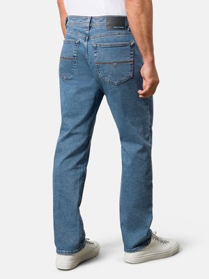 Jeans with subtle washed effect