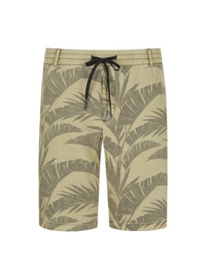 Shorts with fern print