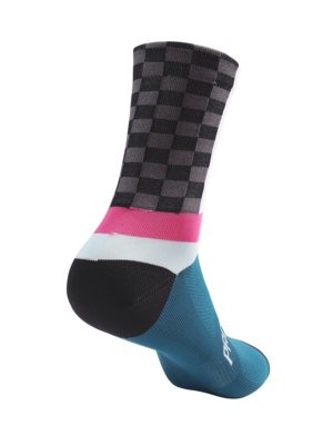 Functional socks in mixed patterns