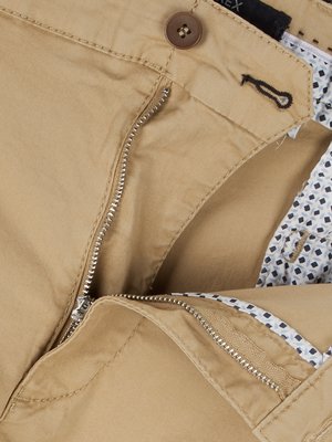 Shorts with smartphone pocket, Burt, Regular Fit