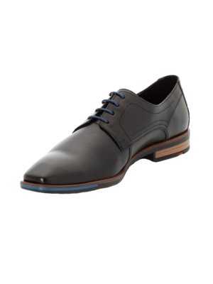 Derby-style-business-shoes-in-smooth-leather