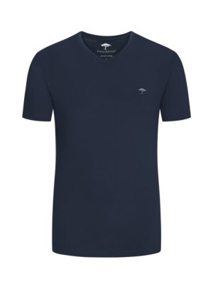 T-shirt with V-neck, extra long