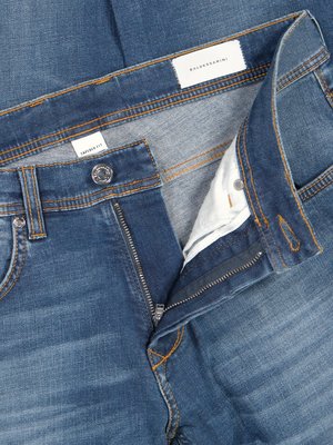 Five-pocket jeans in a washed look, James
