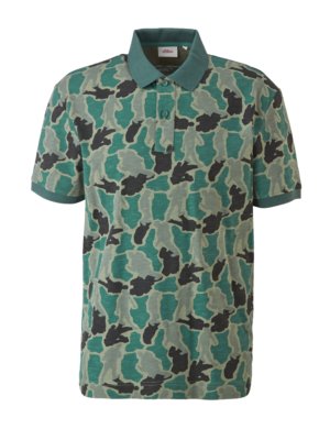 Poloshirt-im-Camouflage-Print