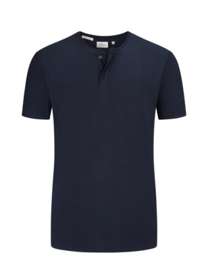 T-shirt-with-Serafino-collar