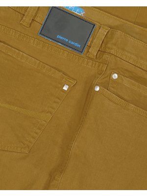 Five-pocket pants with stretch content