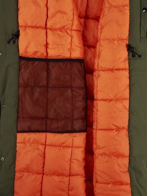 Parka with quilted lining