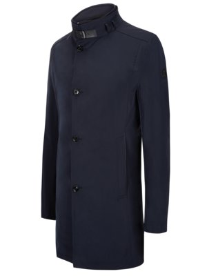 Short coat with removable yoke
