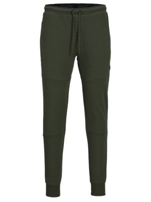 Jogging bottoms with logo patch