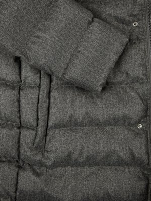 Parka-with-quilted-pattern,-removable-yoke