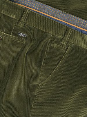 Manšestrové kalhoty s podílem strečových vláken