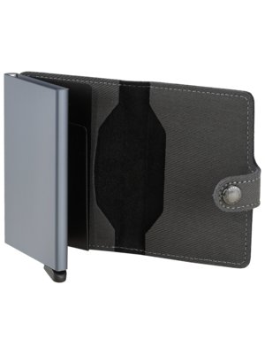 Compact wallet with card protector