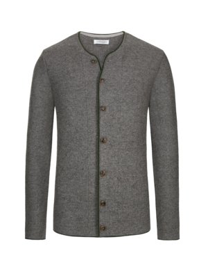 Traditional cardigan in a merino and virgin wool blend