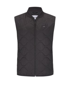 Quilted gilet with crinkle effect
