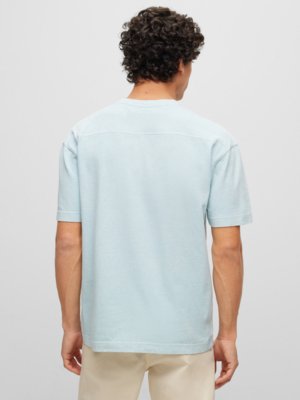 T-Shirt-in-Jersey-Qualität-und-Slub-Yarn-Struktur