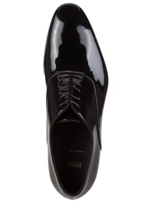 Gala-Schuhe-aus-Lackleder-in-Oxford-Form