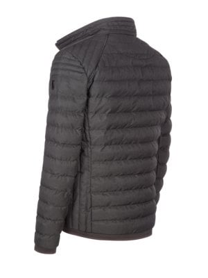 Steppjacke mit SORONA®AURA-Isolierung