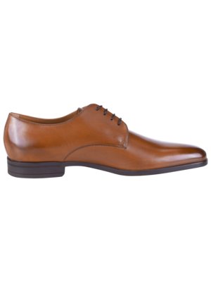Business-Schuhe-aus-Glattleder-in-Derby-Form