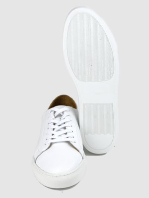 Modischer Ledersneaker