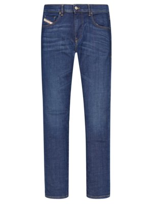 Jeans in dezenter Used-Optik mit Stretchanteil, Slim Fit