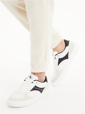 Sneakers aus Leder mit Streifen-Details