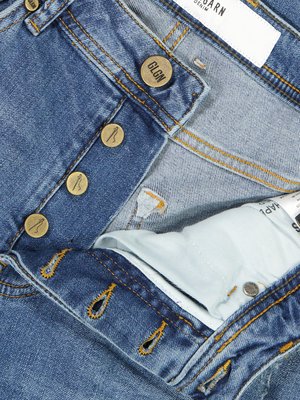 Jeans in Used-Optik mit Distressed-Details, U2 Tapered Fit