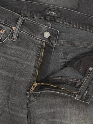 Jeans in dezenter Used-Optik mit Strecth-Anteil, Slim