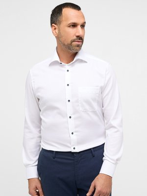 Unifarbenes-Hemd-aus-Baumwolle,-Modern-Fit