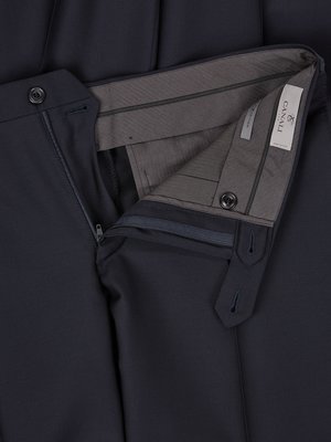 Anzug-aus-Wolle-und-Mohair,-Black-Edition