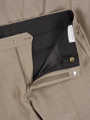 Anzug aus Wolle mit Fil-à-Fil-Muster