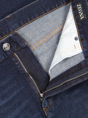 Jeans-im-dezenten-Washed-Look,-Regular-Fit