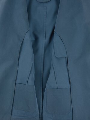 Anzug-aus-Baumwolle-mit-Seidenanteil