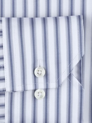 Hemd in Twofold Super Cotton-Qualität mit Streifenmuster, Fitted Body