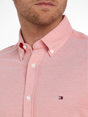 Kurzarmhemd-in-Piqué-Qualität-mit-Logo-Stickerei,-Slim-Fit