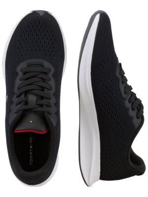 Ultraleichter-Microfaser-Sneaker-in-Runner-Form