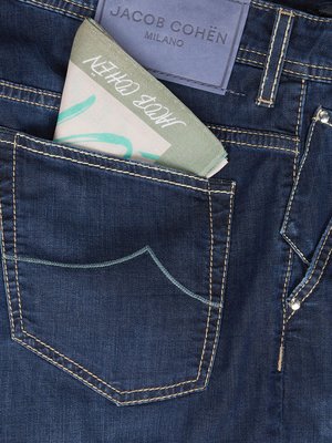 Jeans Bermudas in dezenter Used-Optik mit Strecthanteil