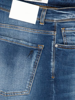 Jeans in Distressed-Optik mit Stretchanteil, Relaxed Cropped