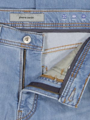 Leichte Jeans mit Lyocell-Anteil, Futureflex Tapered Fit